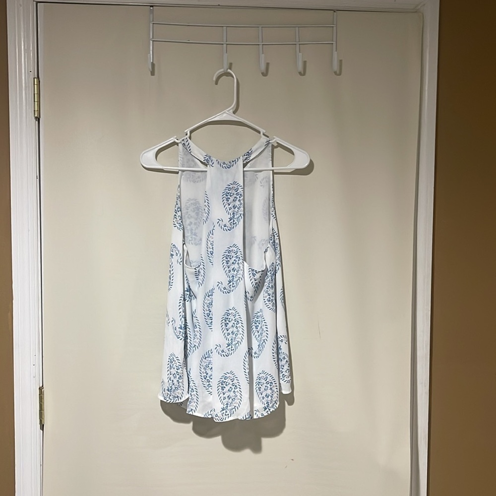 New Without Tags LOFT White and Blue Patterned Tank Blouse Size Small - Picture 5 of 9